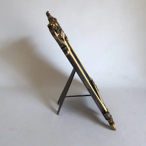 NEW 15" HALLOWEEN CREEPY WITCH GIRL HOLDING DOLL SCARY FRAME EASEL BACK ODDITY - Picture 5 of 11